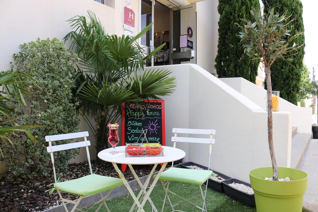 The Originals City, Hotel Dau Ly, Lyon Est Bron Exterior photo
