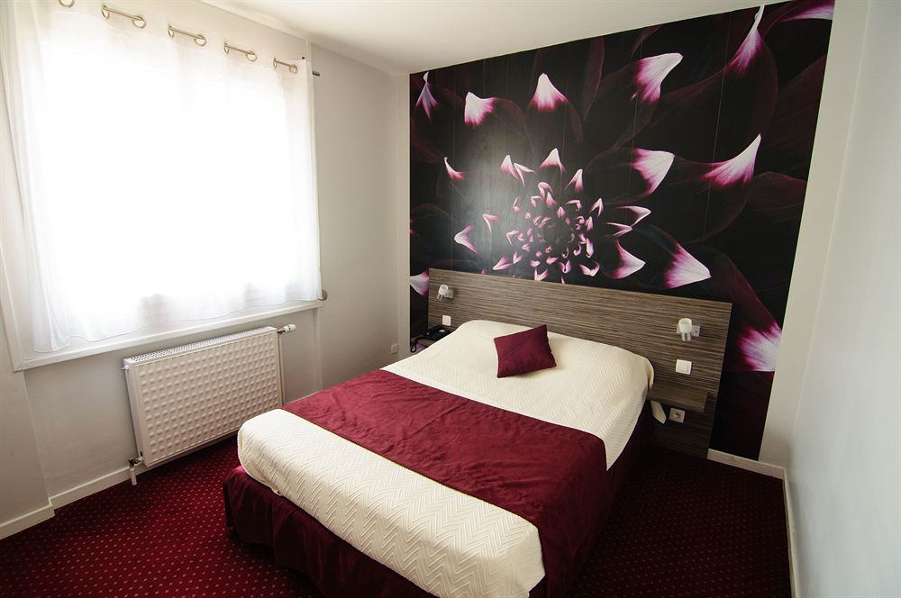 The Originals City, Hotel Dau Ly, Lyon Est Bron Exterior photo